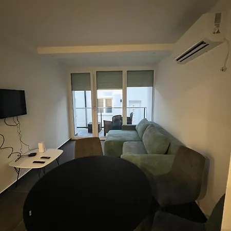 Apartment Sunday Rose