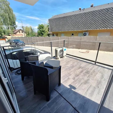 Sunday Rose Apartment Zamárdi